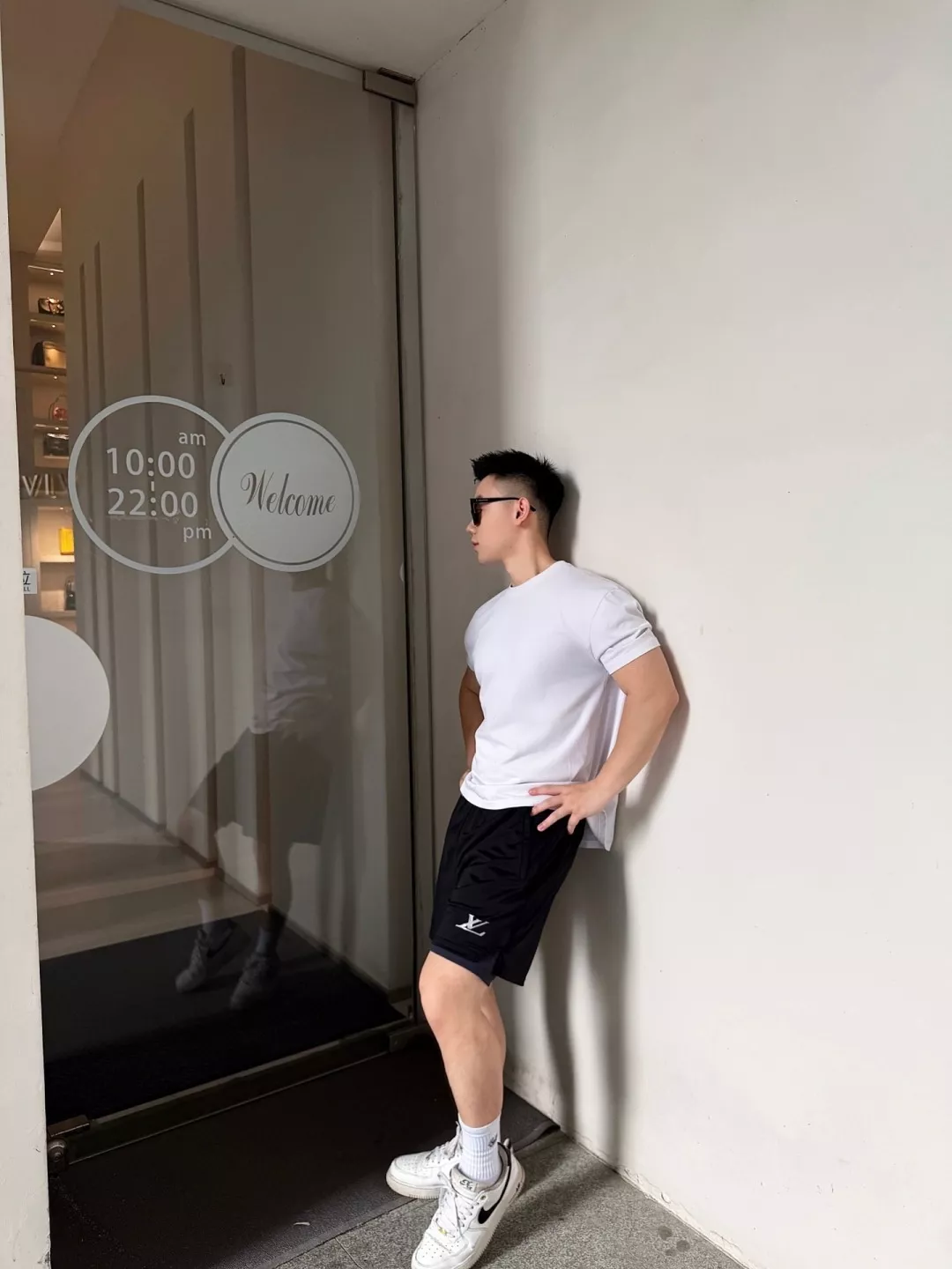 발렌티노 반사 로고 스포츠 쇼츠 상세 이미지 27