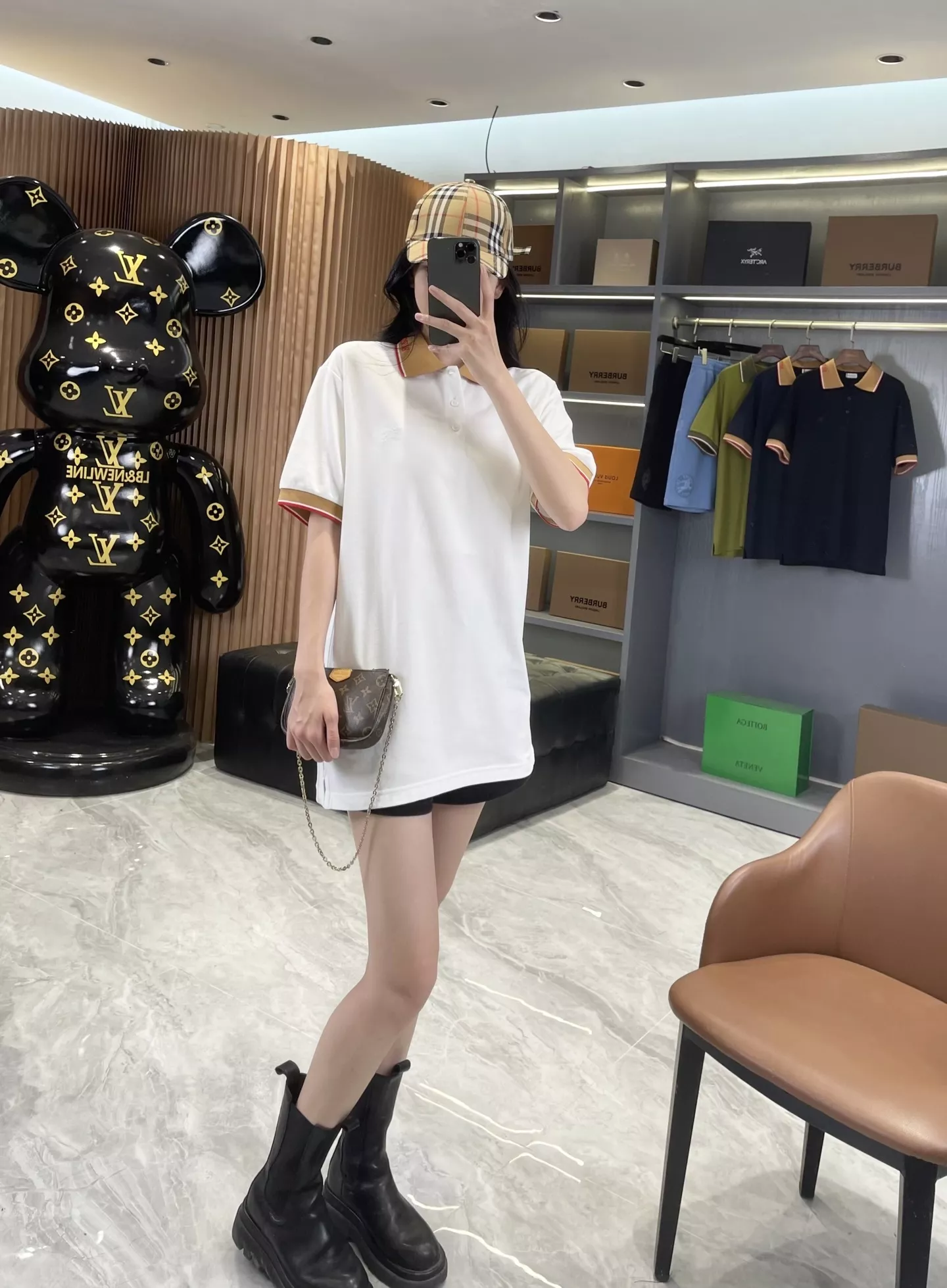 버버리 승마 기사 자수 피케 폴로 상의 상세 이미지 90