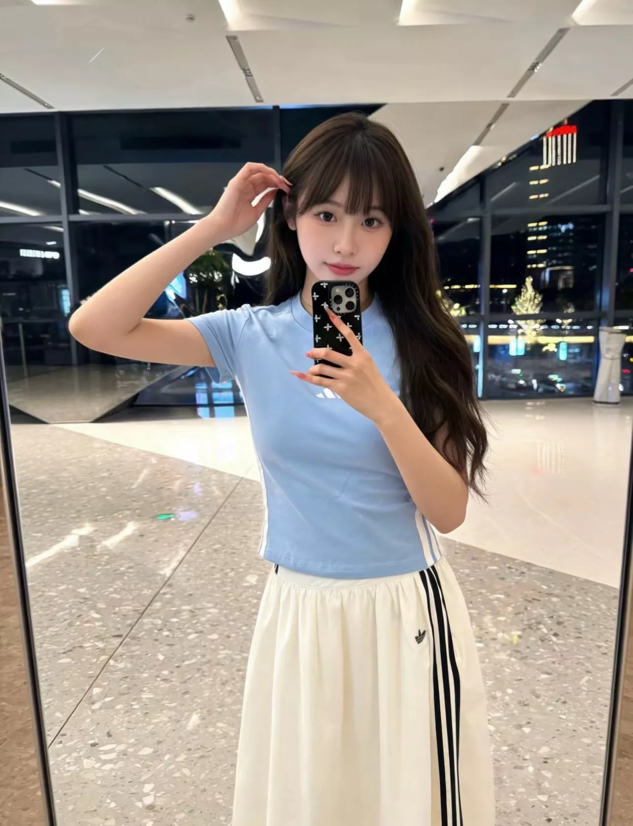 아디다스 여성 크롭핏 삼선 로고 탑 상세 이미지 25