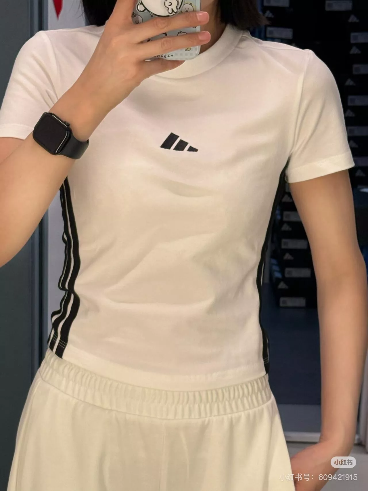 아디다스 여성 크롭핏 삼선 로고 탑 상세 이미지 19