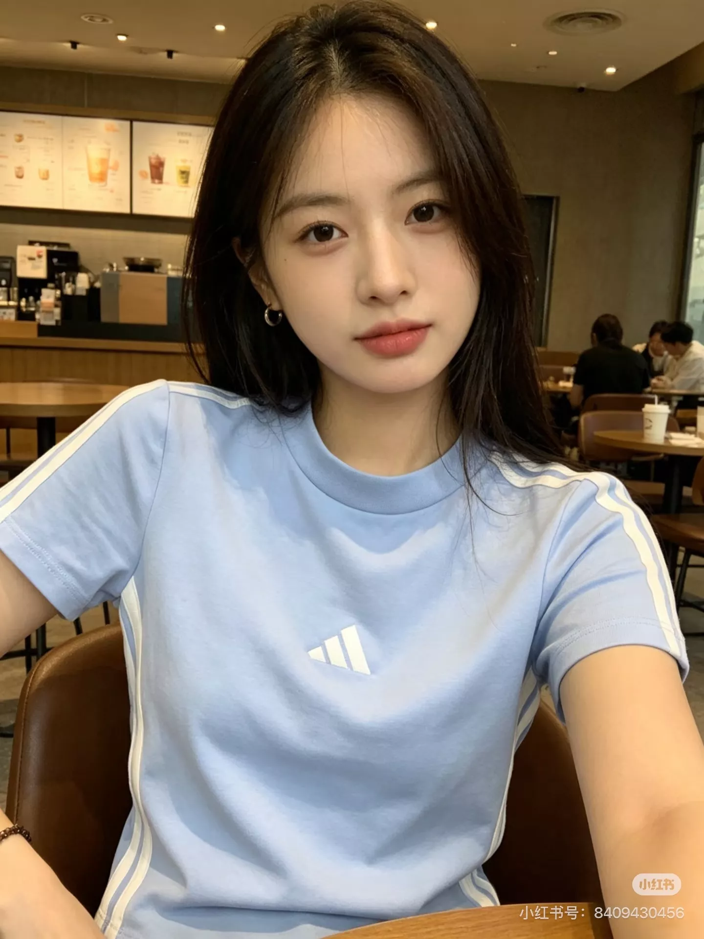 아디다스 여성 크롭핏 삼선 로고 탑 상세 이미지 17