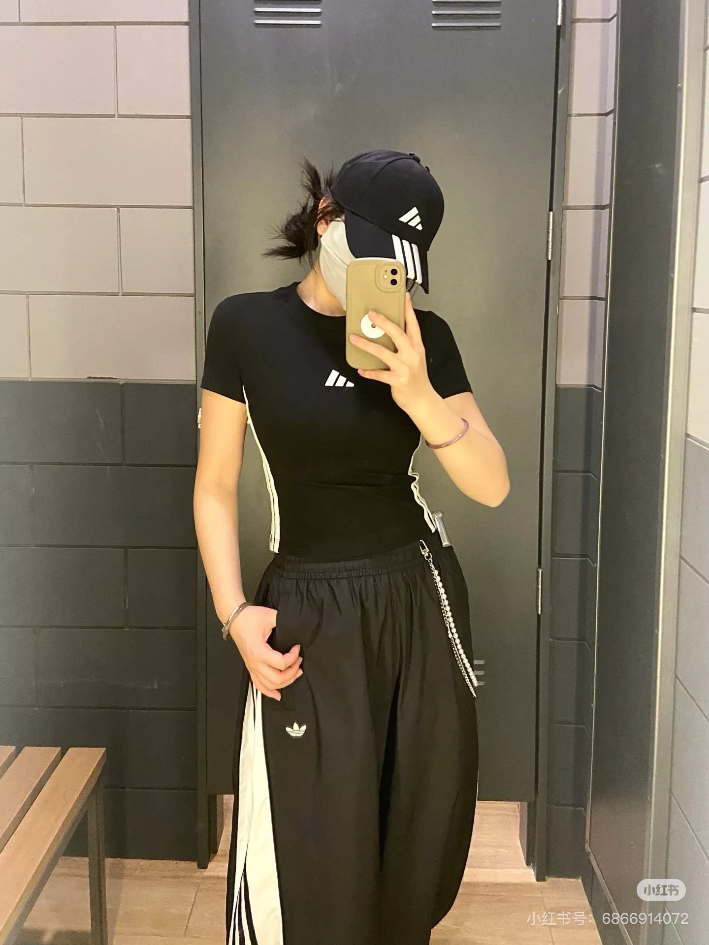 아디다스 여성 크롭핏 삼선 로고 탑 상세 이미지 18
