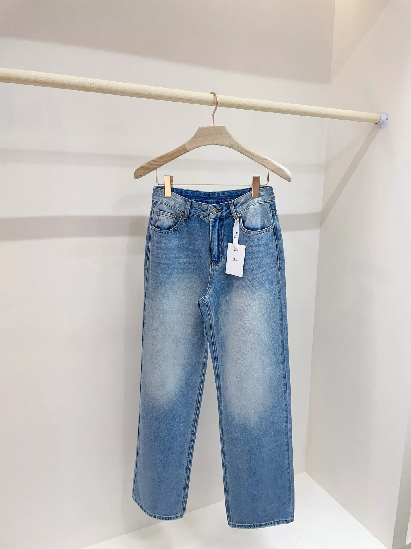 디올 자수 포인트 스트레이트 데님 팬츠 상세 이미지 2