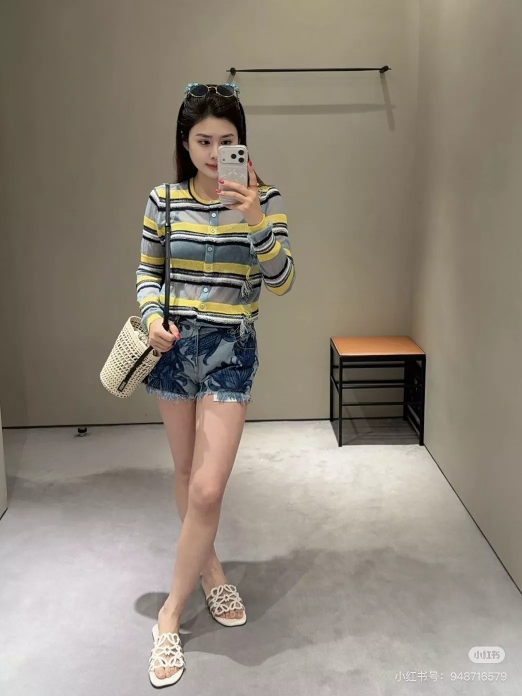 로에베 여름 한정 옥수수 프린트 데님 쇼츠 상세 이미지 15