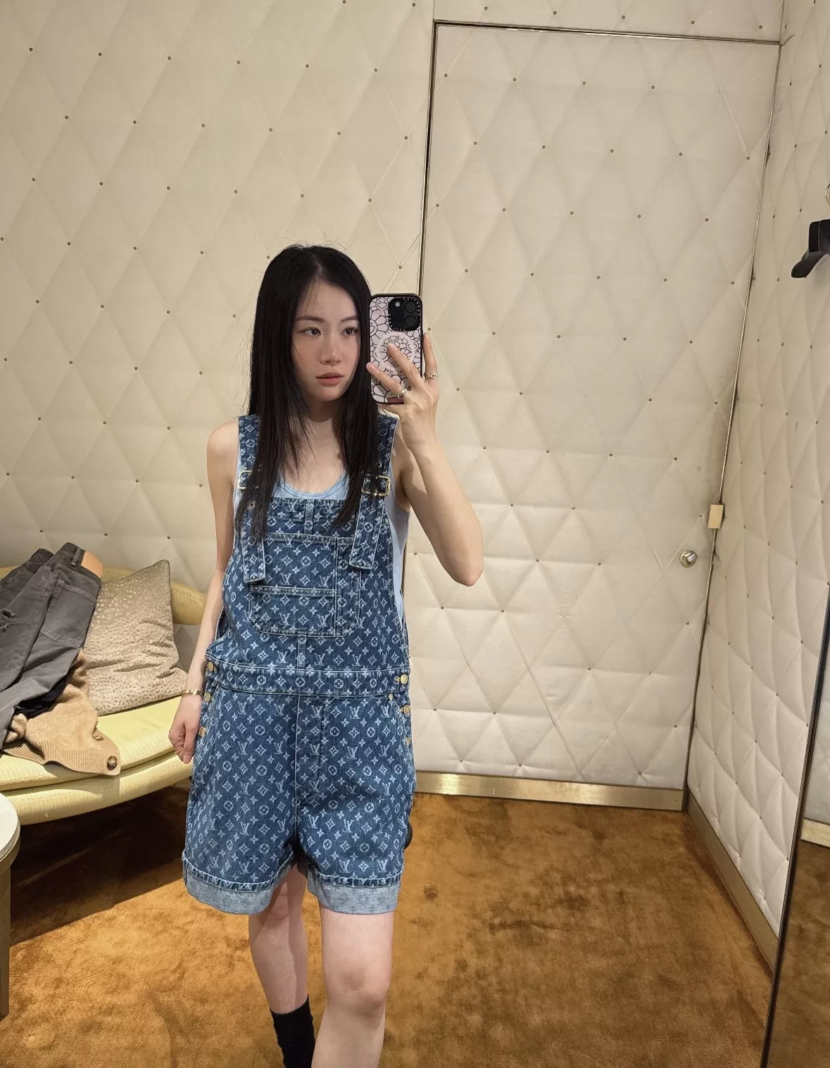 루이비통 모노그램 데님 오버롤 쇼츠 상세 이미지 80