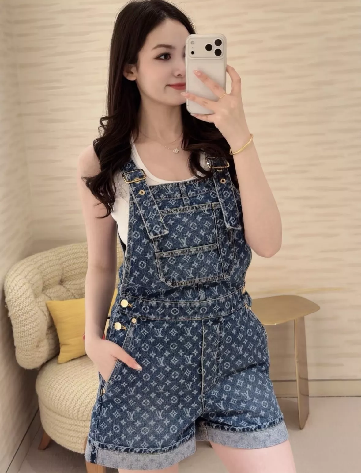 루이비통 모노그램 데님 오버롤 쇼츠 상세 이미지 71