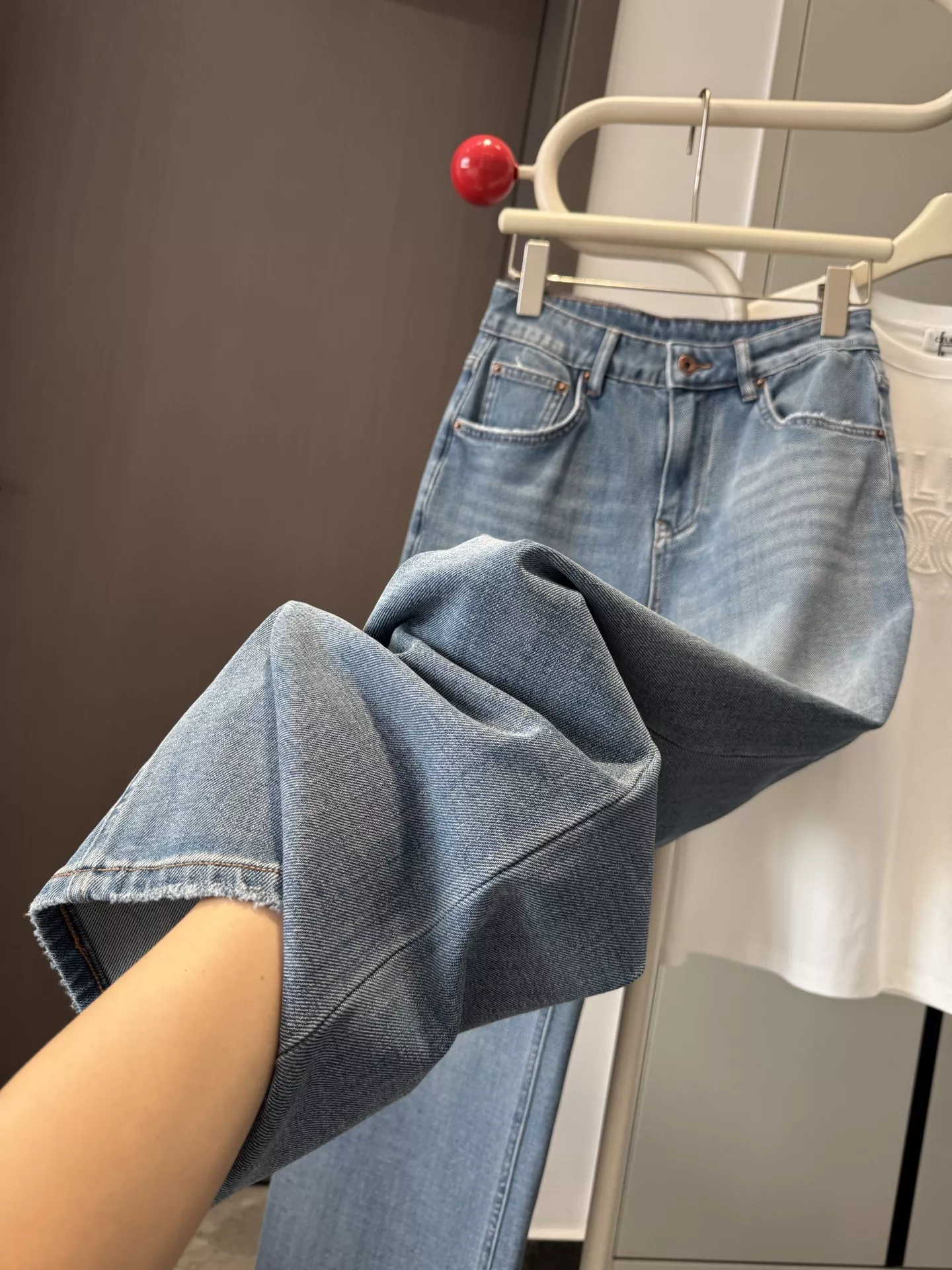 로에베 자수 로고 스트레이트 데님 팬츠 상세 이미지 7