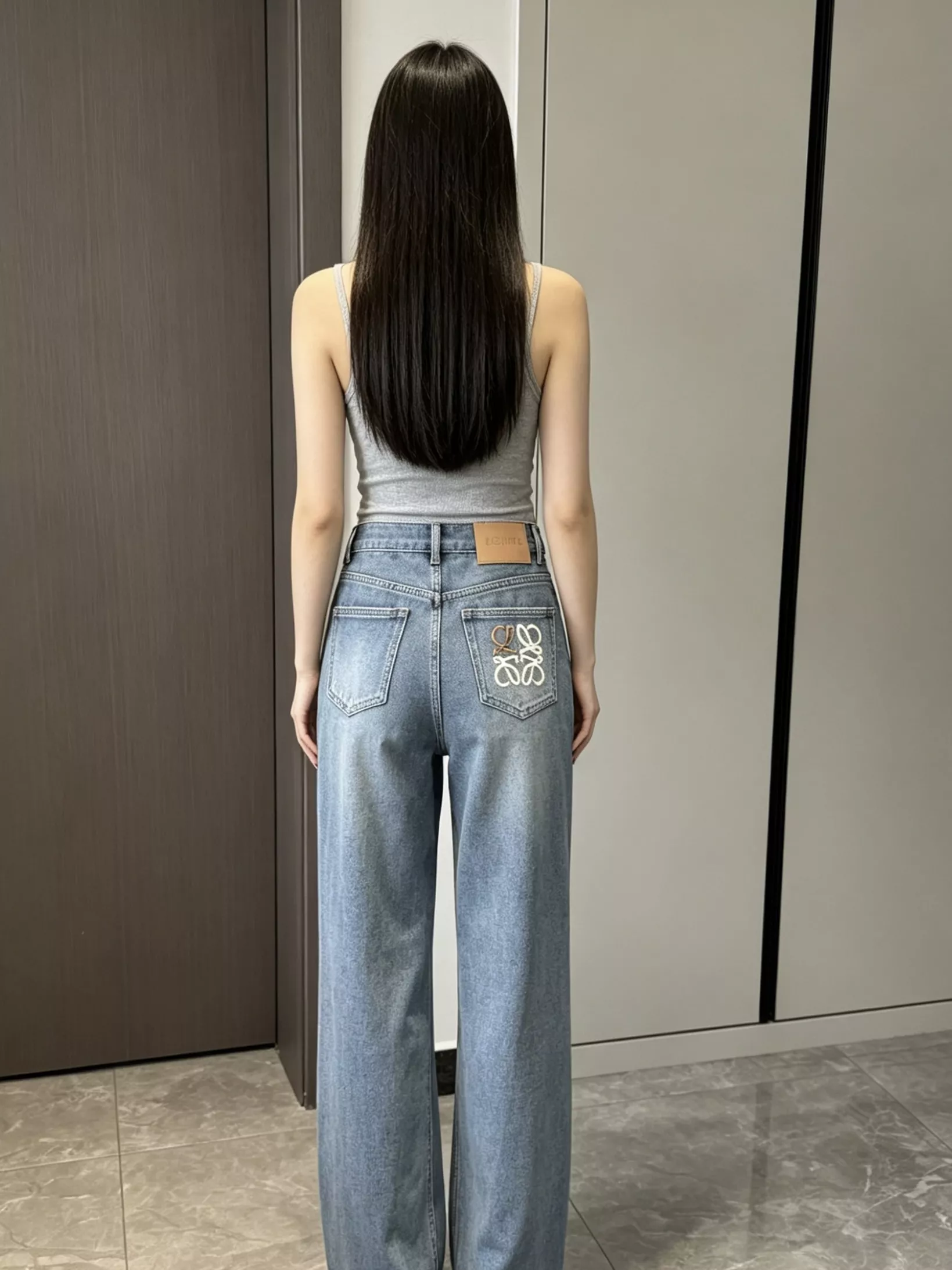 로에베 자수 로고 스트레이트 데님 팬츠 상세 이미지 64