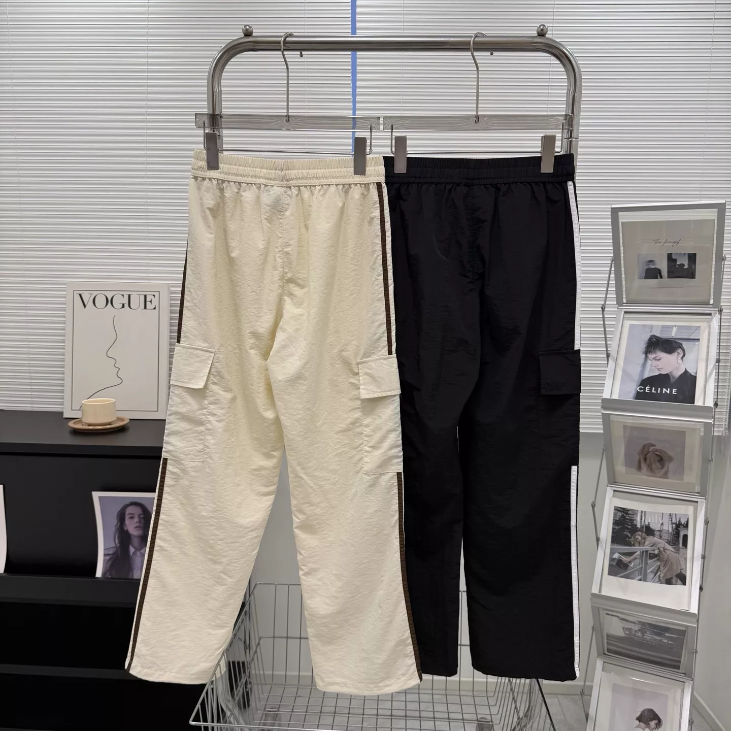 아디다스 삼선 포인트 와이드 카고 팬츠 상세 이미지 4