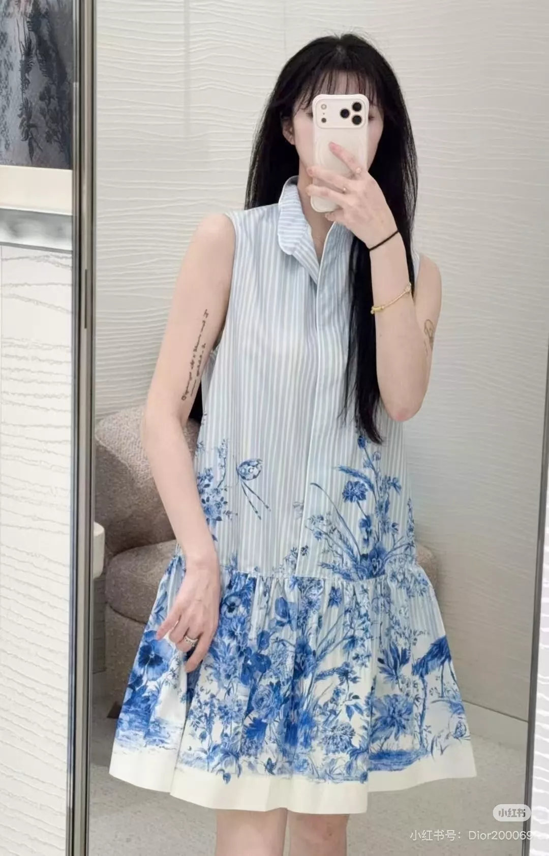 디올 블루 플라워 스트라이프 민소매 드레스 상세 이미지 38