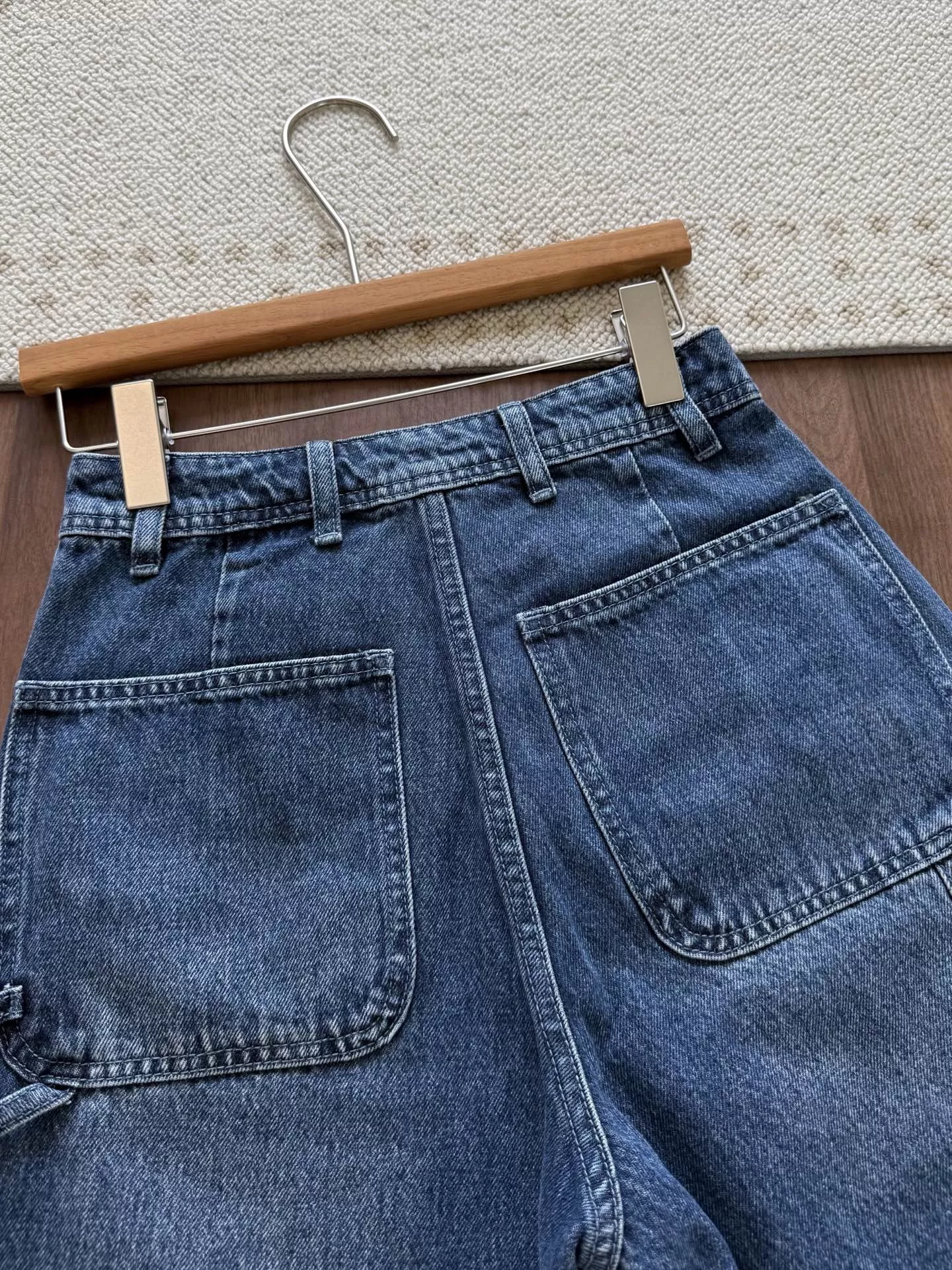 샤넬 워싱 데님 미들 팬츠 상세 이미지 27
