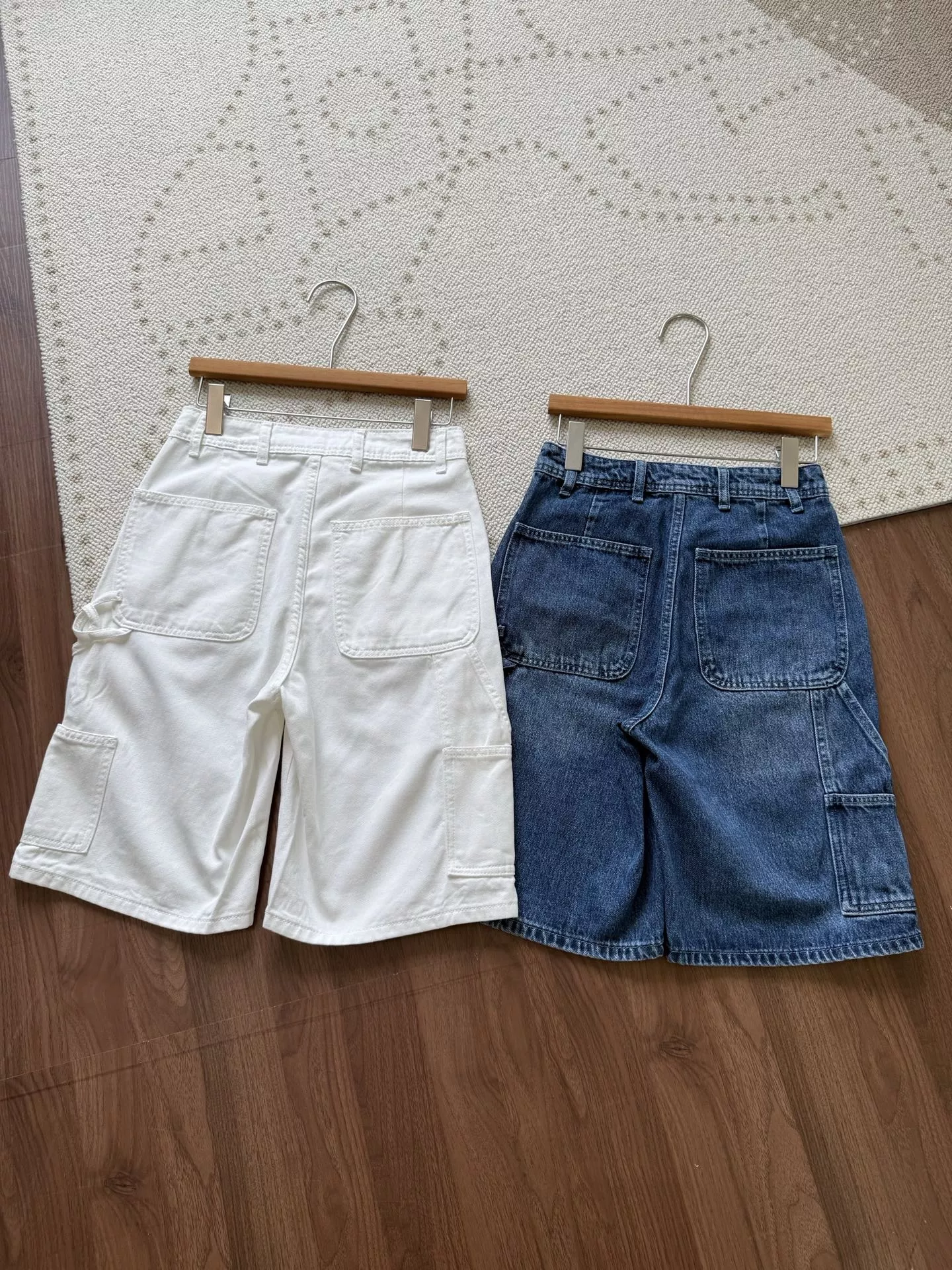 샤넬 워싱 데님 미들 팬츠 상세 이미지 18