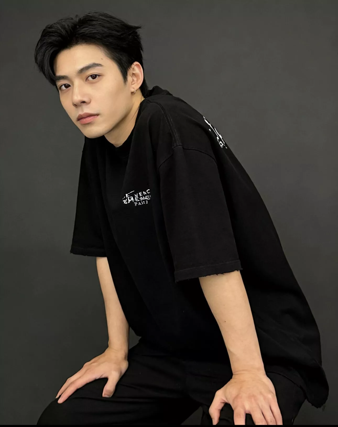 지방시 레이어드 로고 프린트 라운드넥 반팔 상의 상세 이미지 20