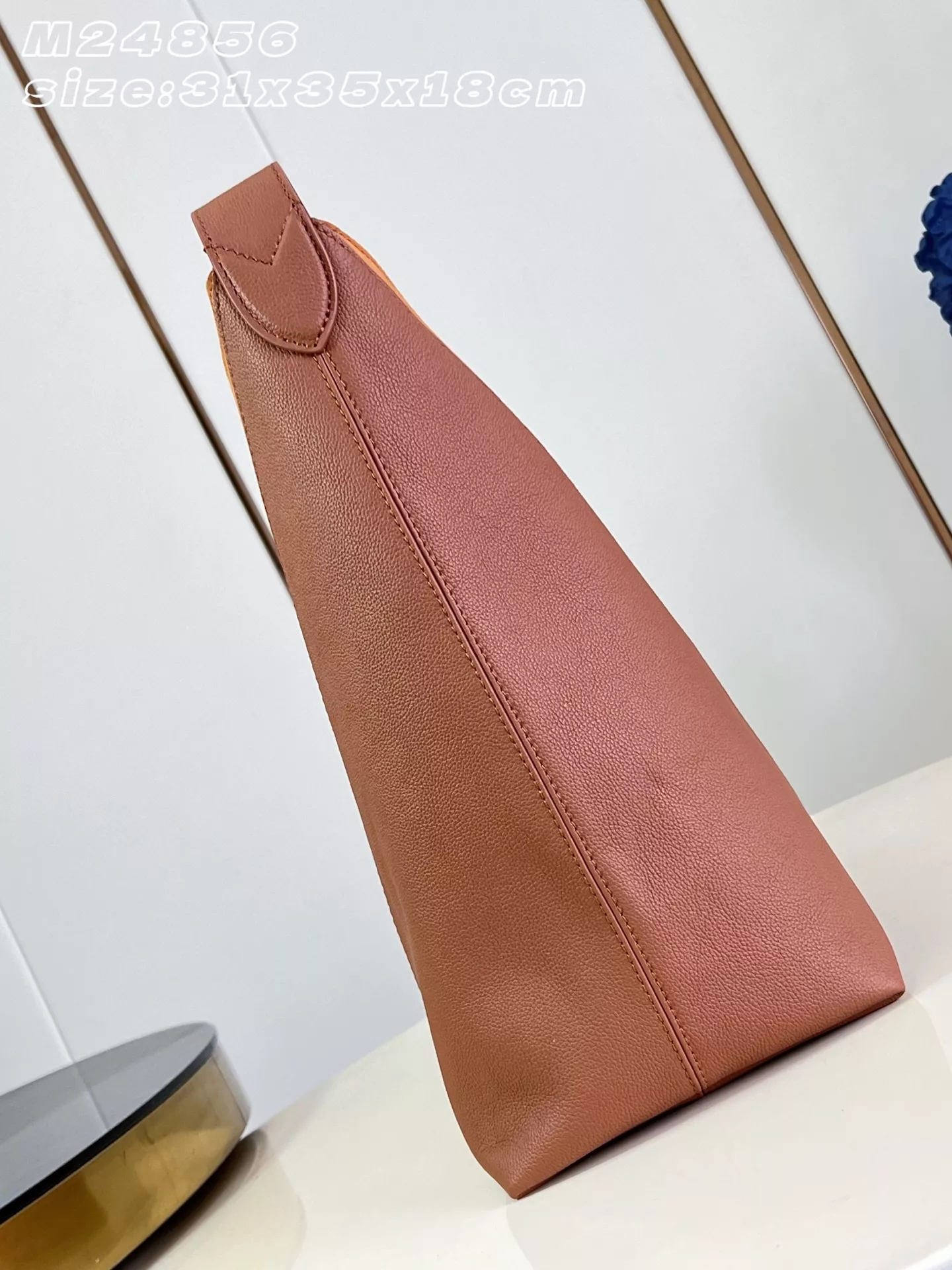 루이비통 플라이트 모드 라인 미디엄 숄더백 상세 이미지 7