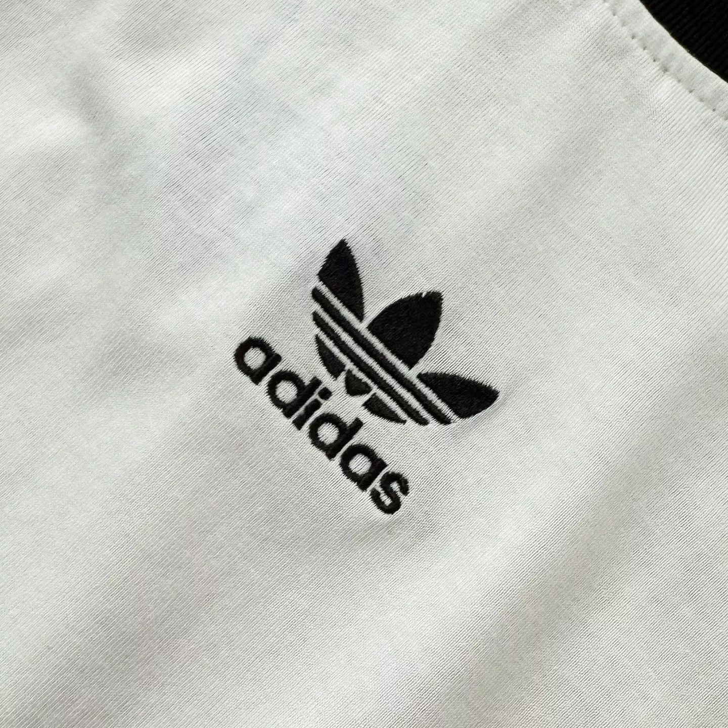 아디다스 삼선 포인트 클래식 티셔츠 세트 상세 이미지 15