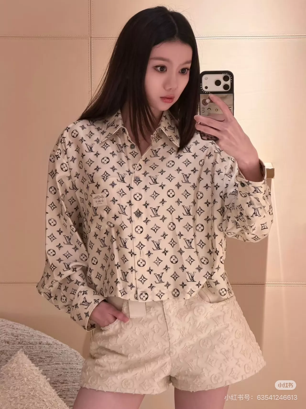 루이비통 모노그램 크롭 셔츠 상세 이미지 27