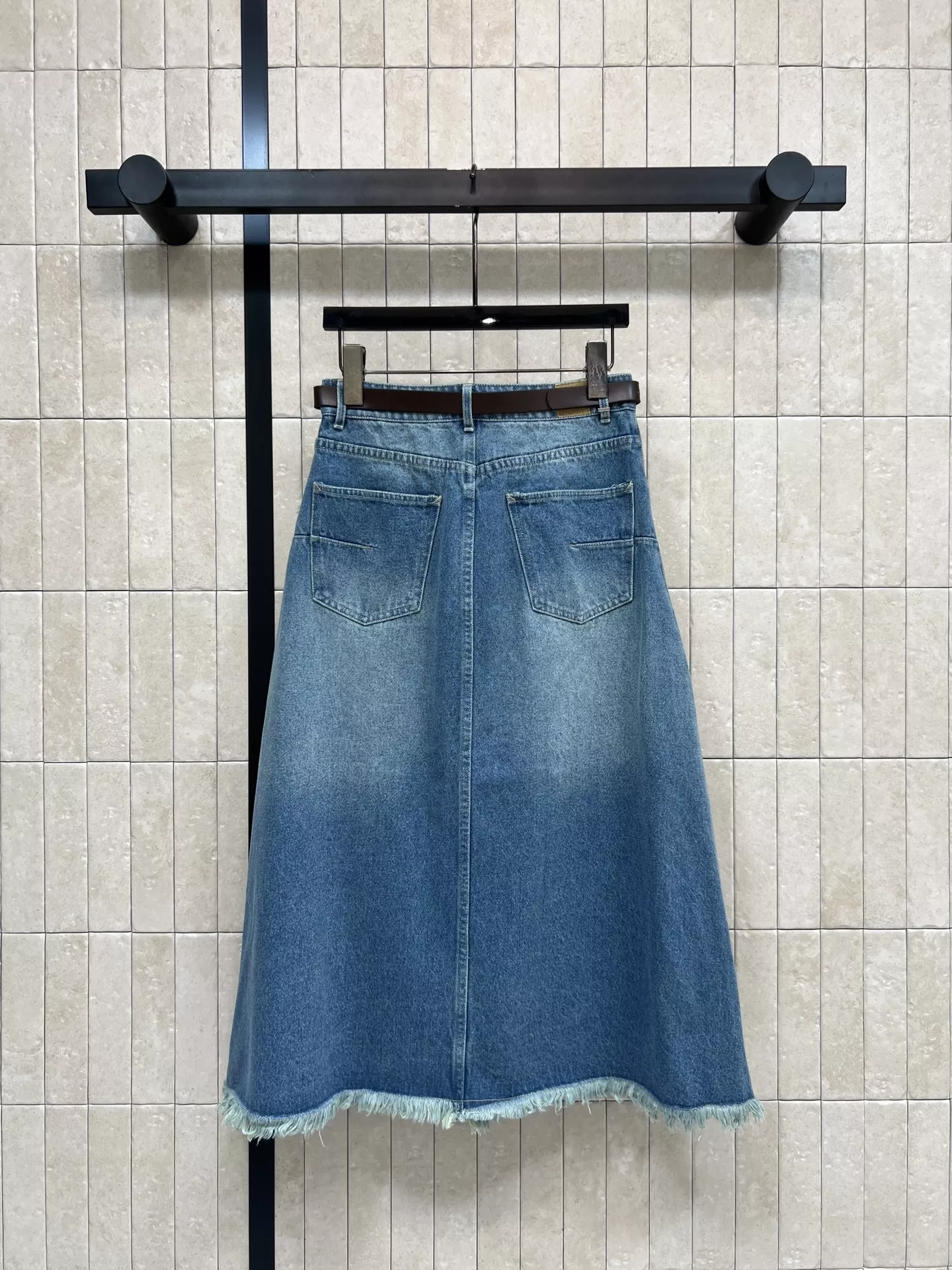 디올 하이웨이스트 워싱 데님 반치마 상세 이미지 7