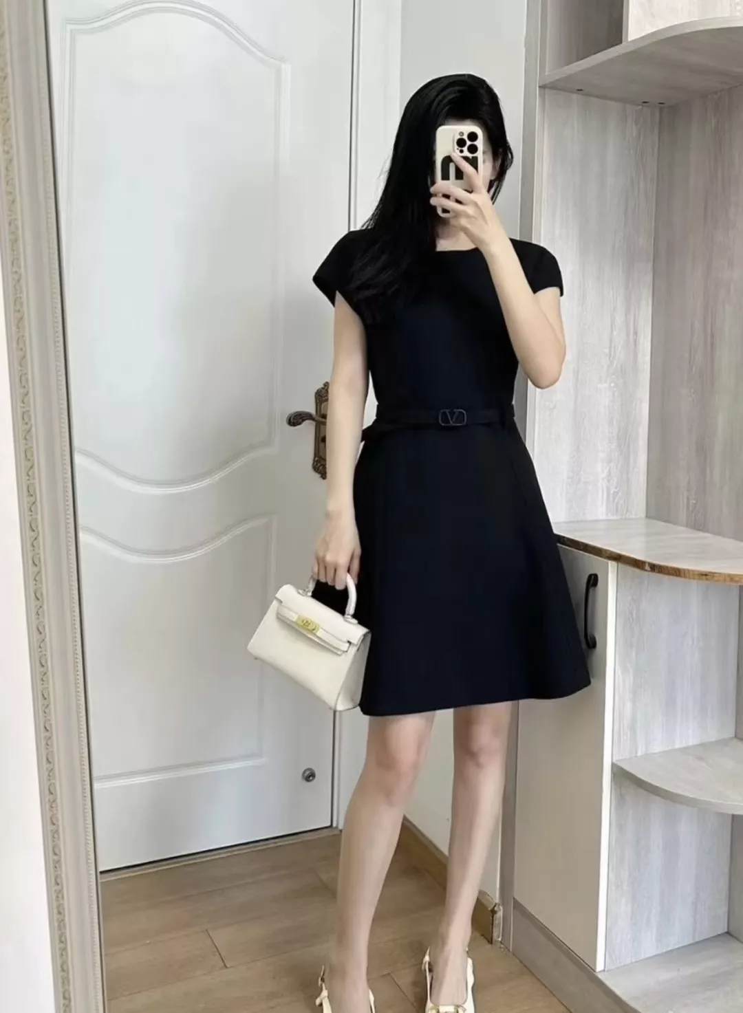 발렌티노 반소매 슬림 핏 드레스 상세 이미지 17