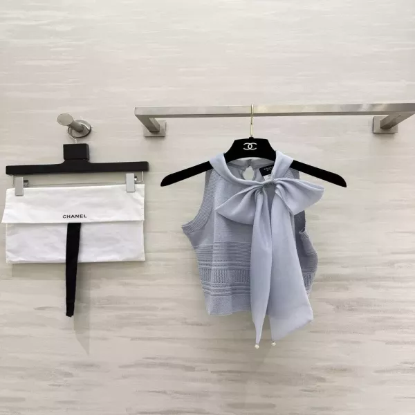 샤넬 리본 장식 홀터 니트 톱
