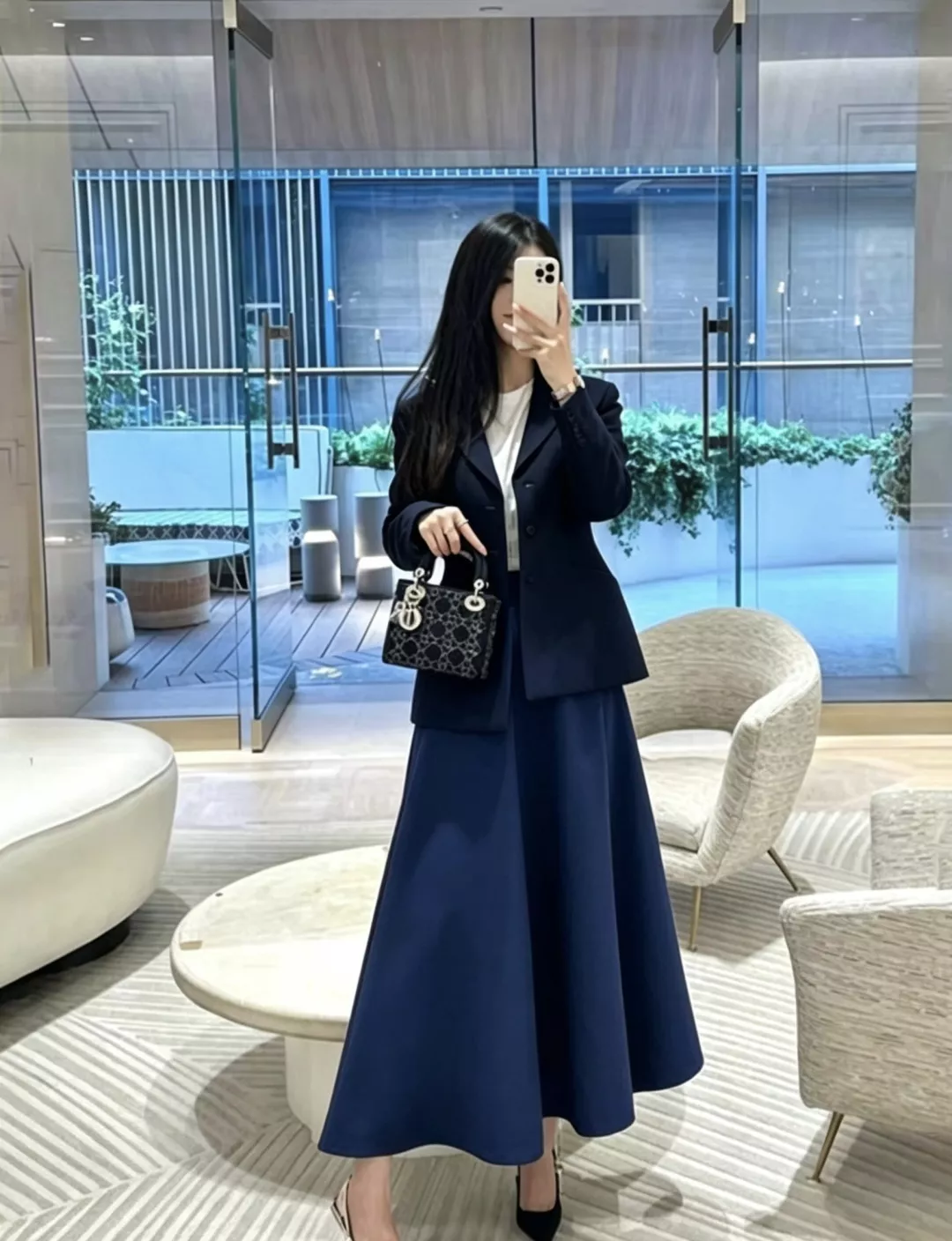 디올 실루엣이 우아한 플레어 스커트 상세 이미지 10