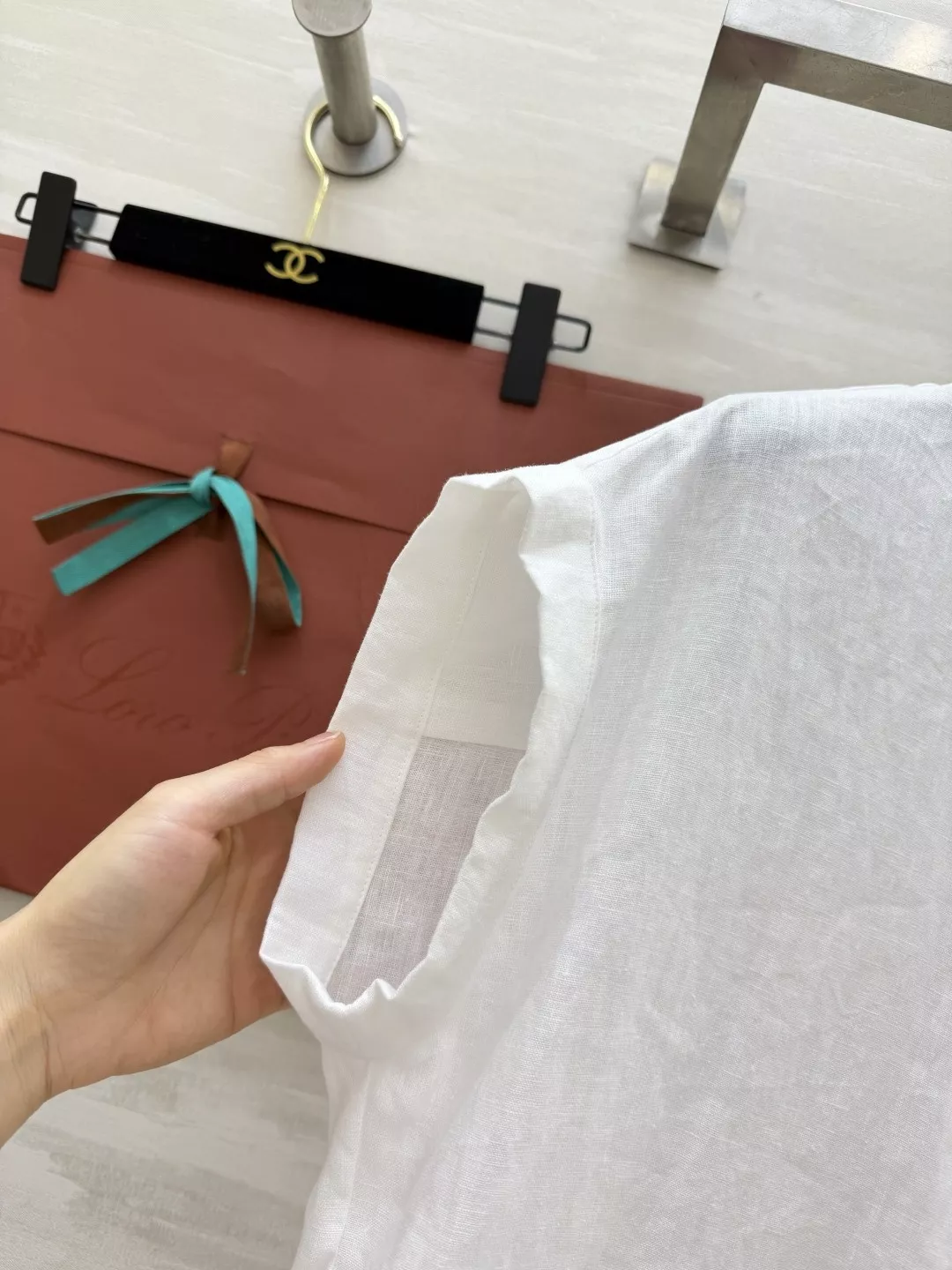 로로피아나 여름 린넨 반팔 셔츠 상세 이미지 3