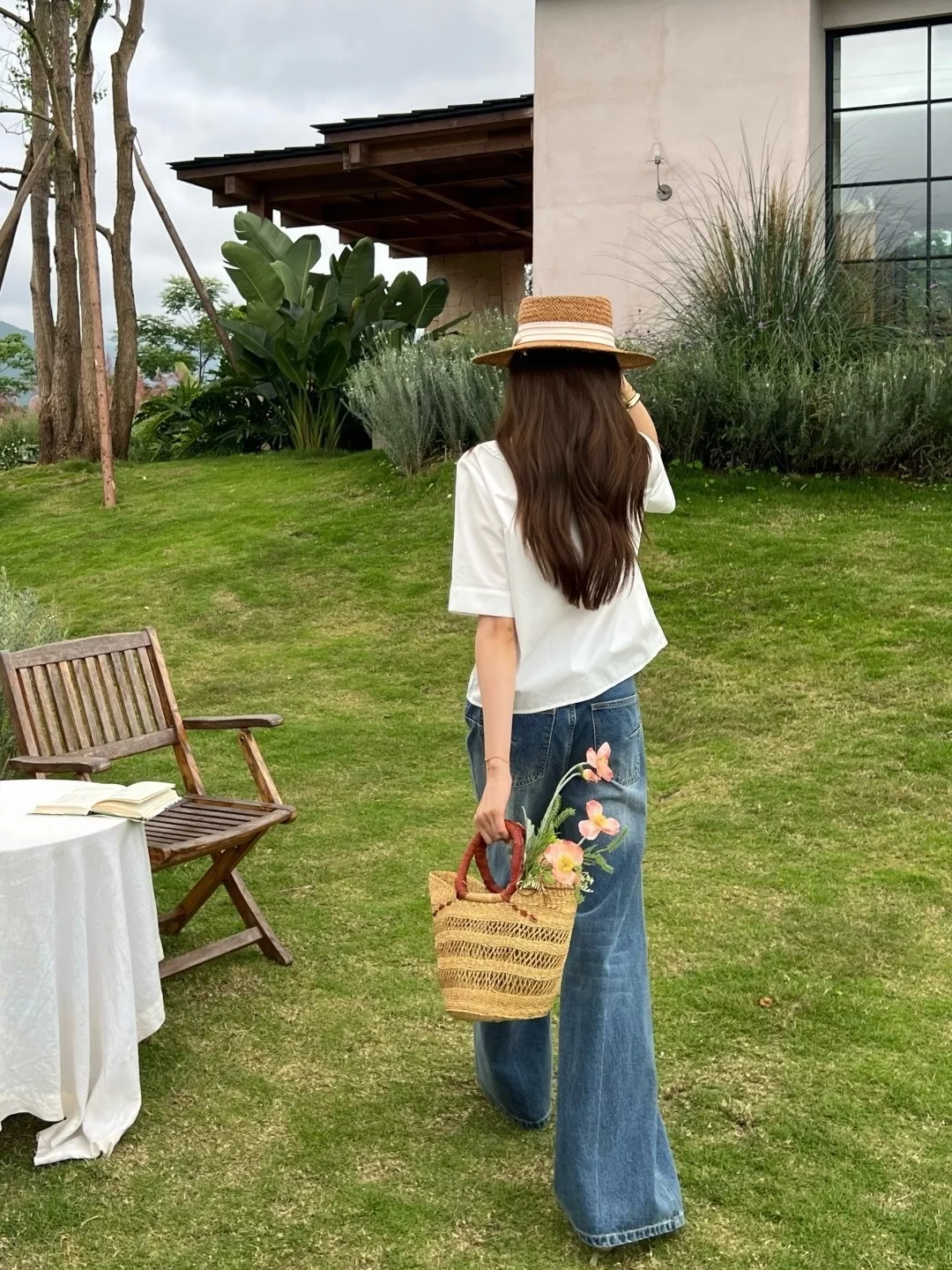 디올 클래식 화이트 레이스 카라 셔츠 상세 이미지 16