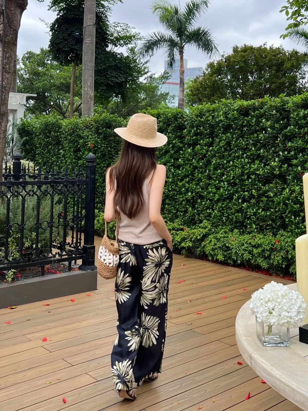 브루넬로쿠치넬리 플라워 프린트 실크 와이드 팬츠 상세 이미지 36