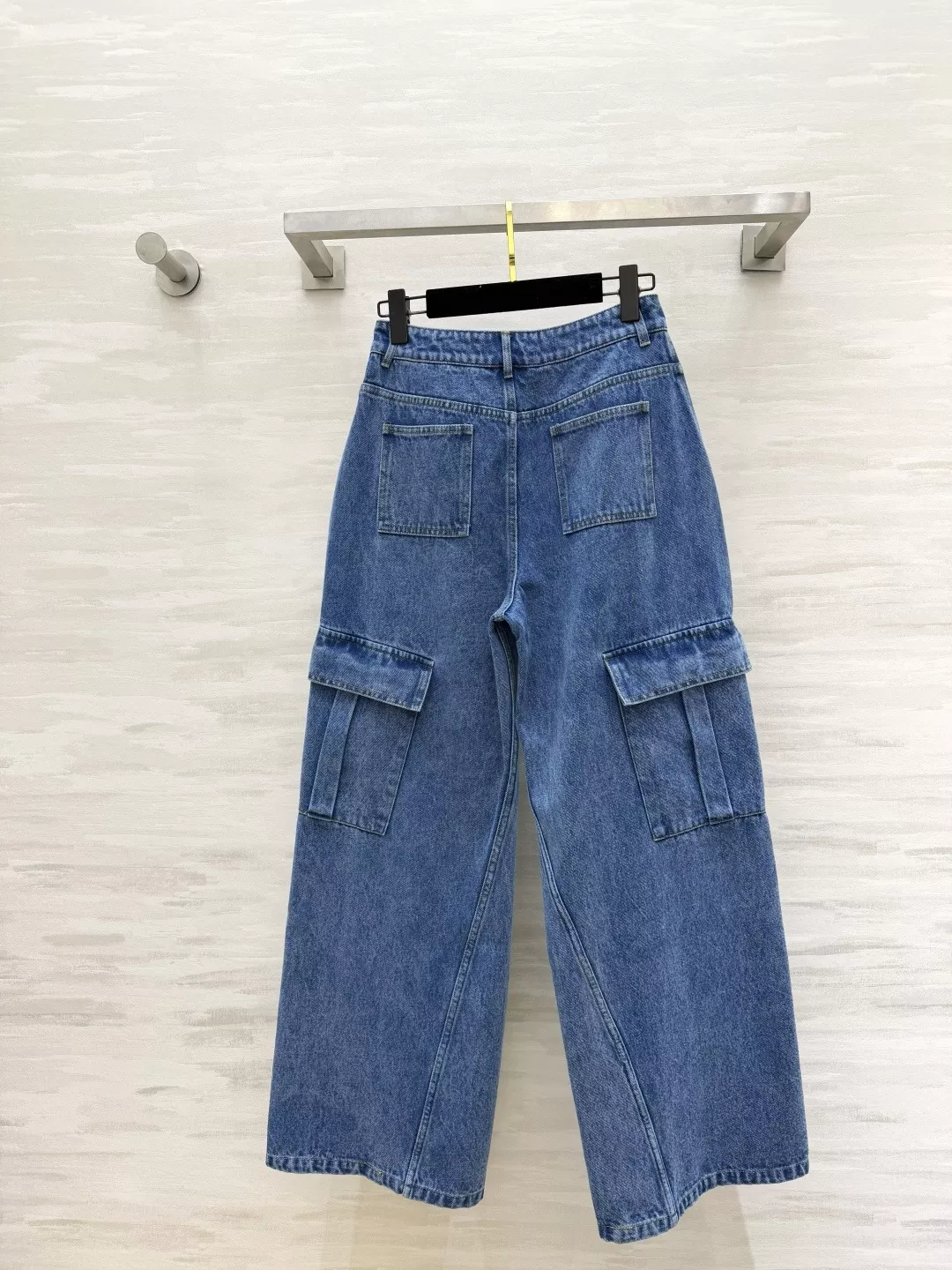 알라이아 빈티지 워싱 와이드 카고 진 상세 이미지 8