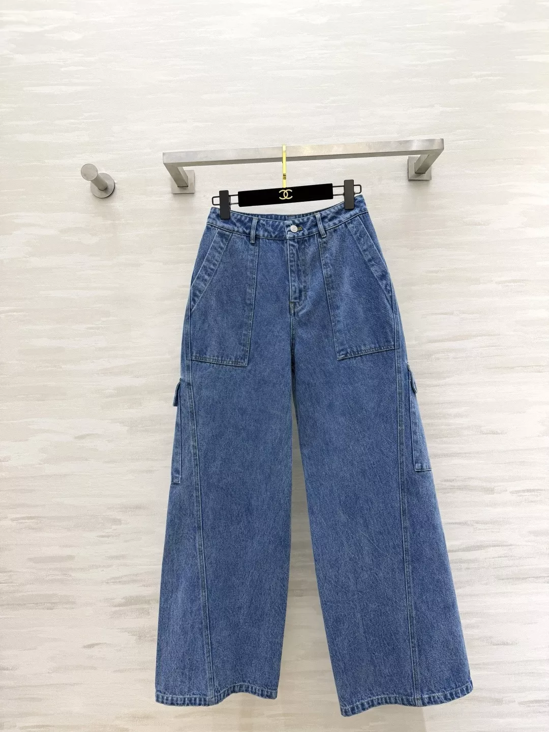 알라이아 빈티지 워싱 와이드 카고 진 상세 이미지 1