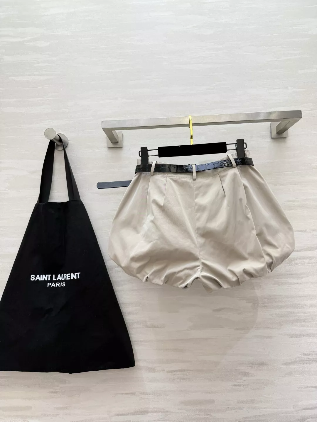 입생로랑 벌룬 실루엣 카고 쇼츠 상세 이미지 9