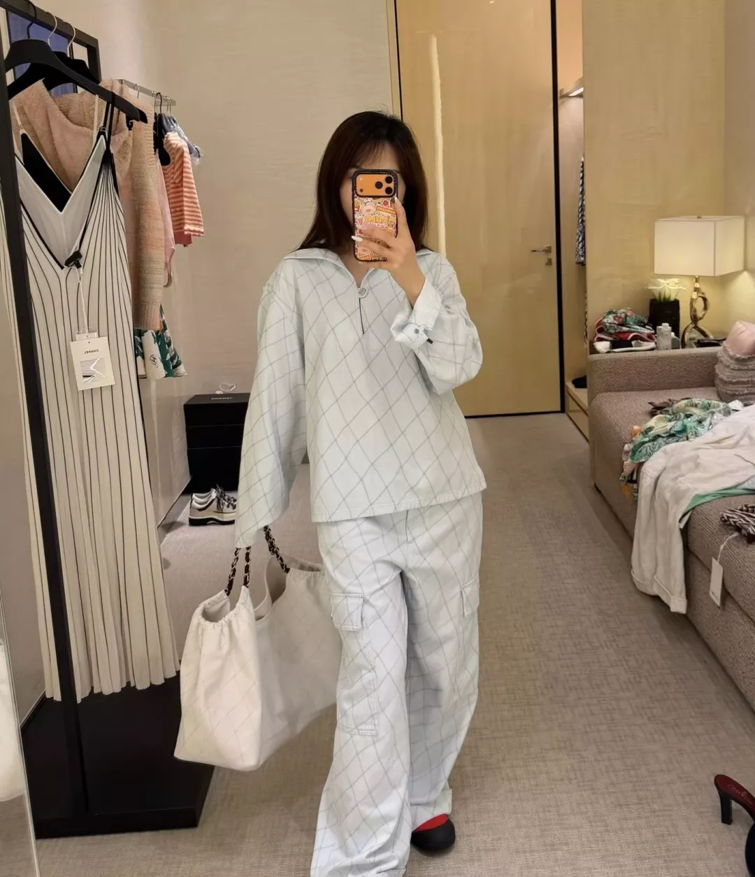 샤넬 퀼팅 패턴 반오픈 카라 셔츠 상세 이미지 24