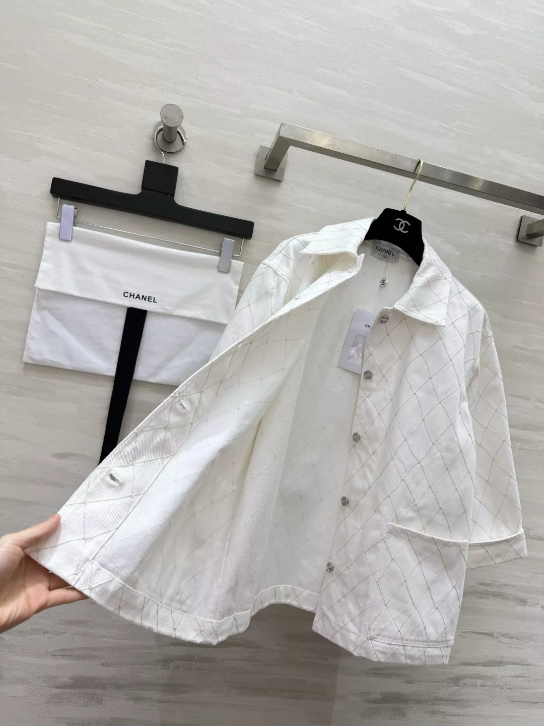 샤넬 퀼팅 라인 카라 아우터 상세 이미지 5