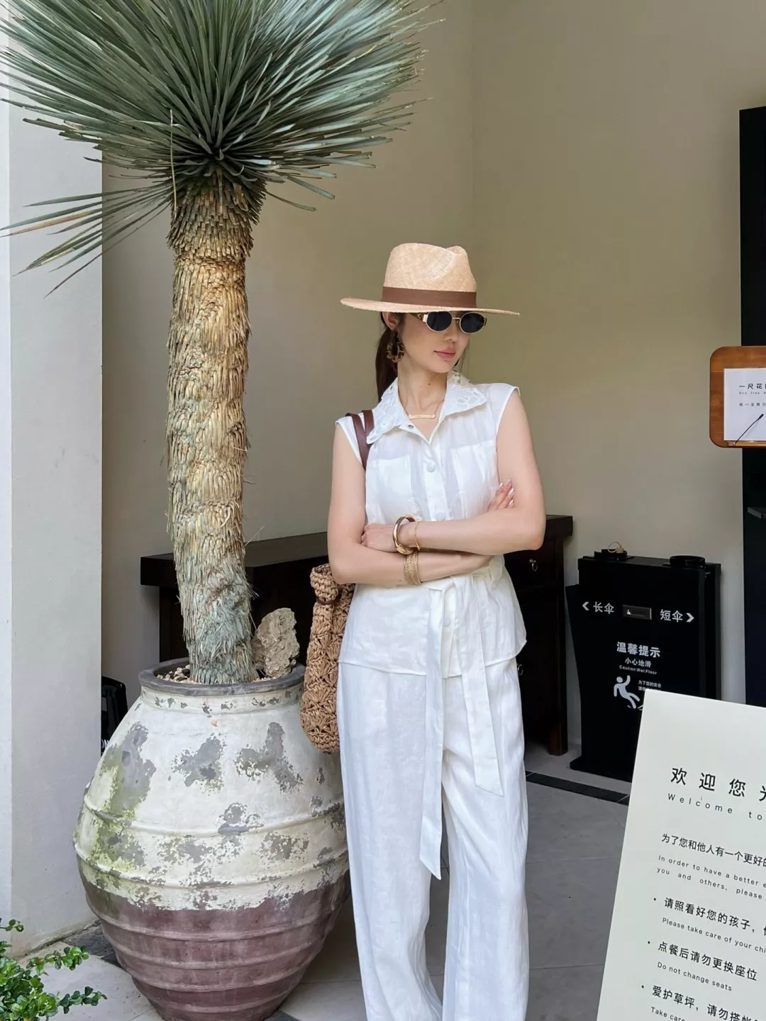 브루넬로쿠치넬리 워싱 린넨 자수 카라 베스트 상세 이미지 23