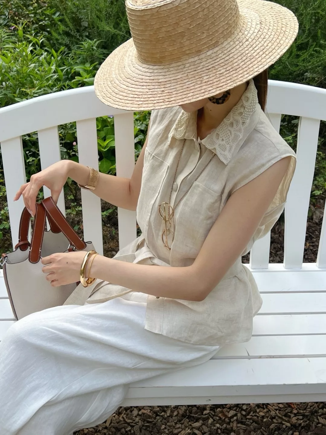브루넬로쿠치넬리 워싱 린넨 자수 카라 베스트 상세 이미지 31