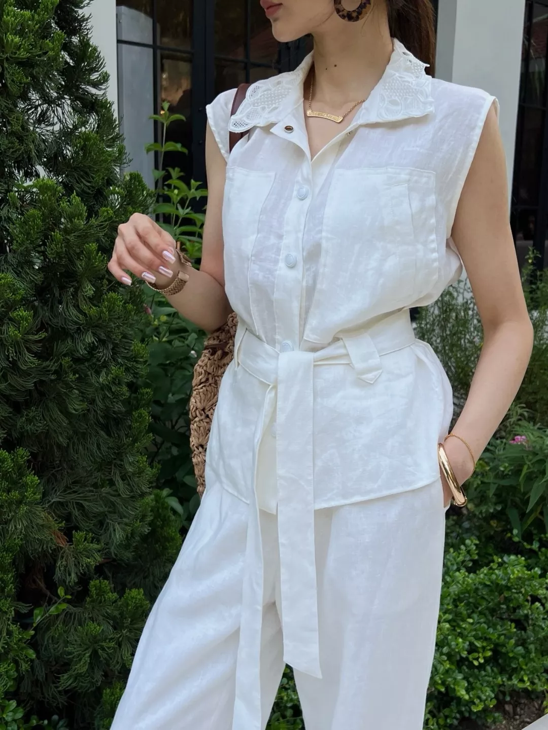 브루넬로쿠치넬리 워싱 린넨 자수 카라 베스트 상세 이미지 20