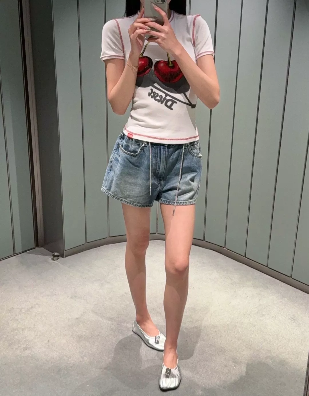 알렉산더왕 스트링 장식 데님 쇼츠 상세 이미지 4