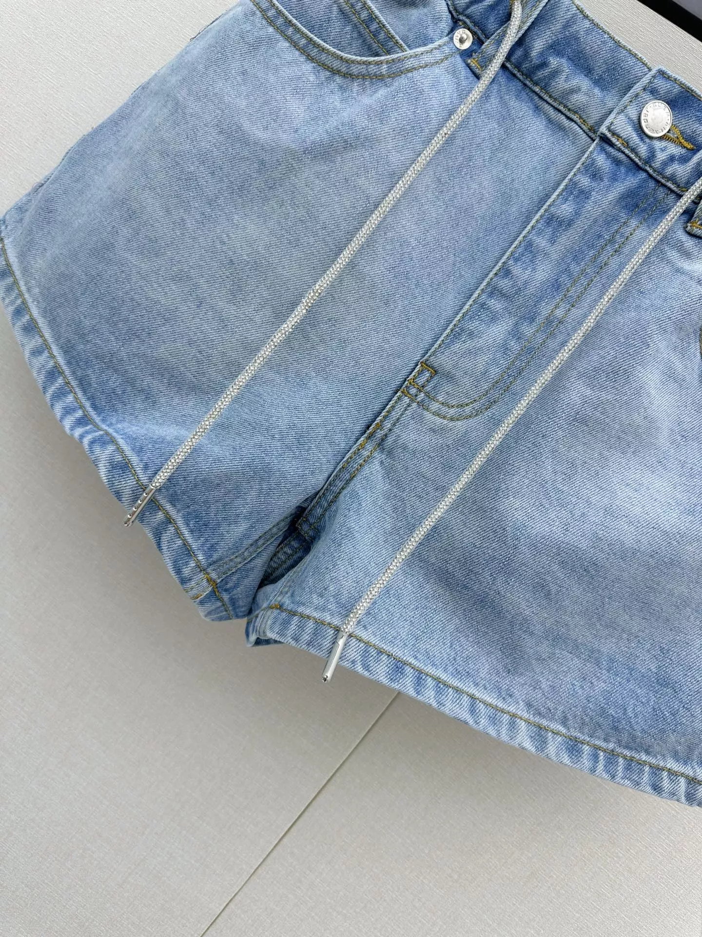 알렉산더왕 스트링 장식 데님 쇼츠 상세 이미지 15