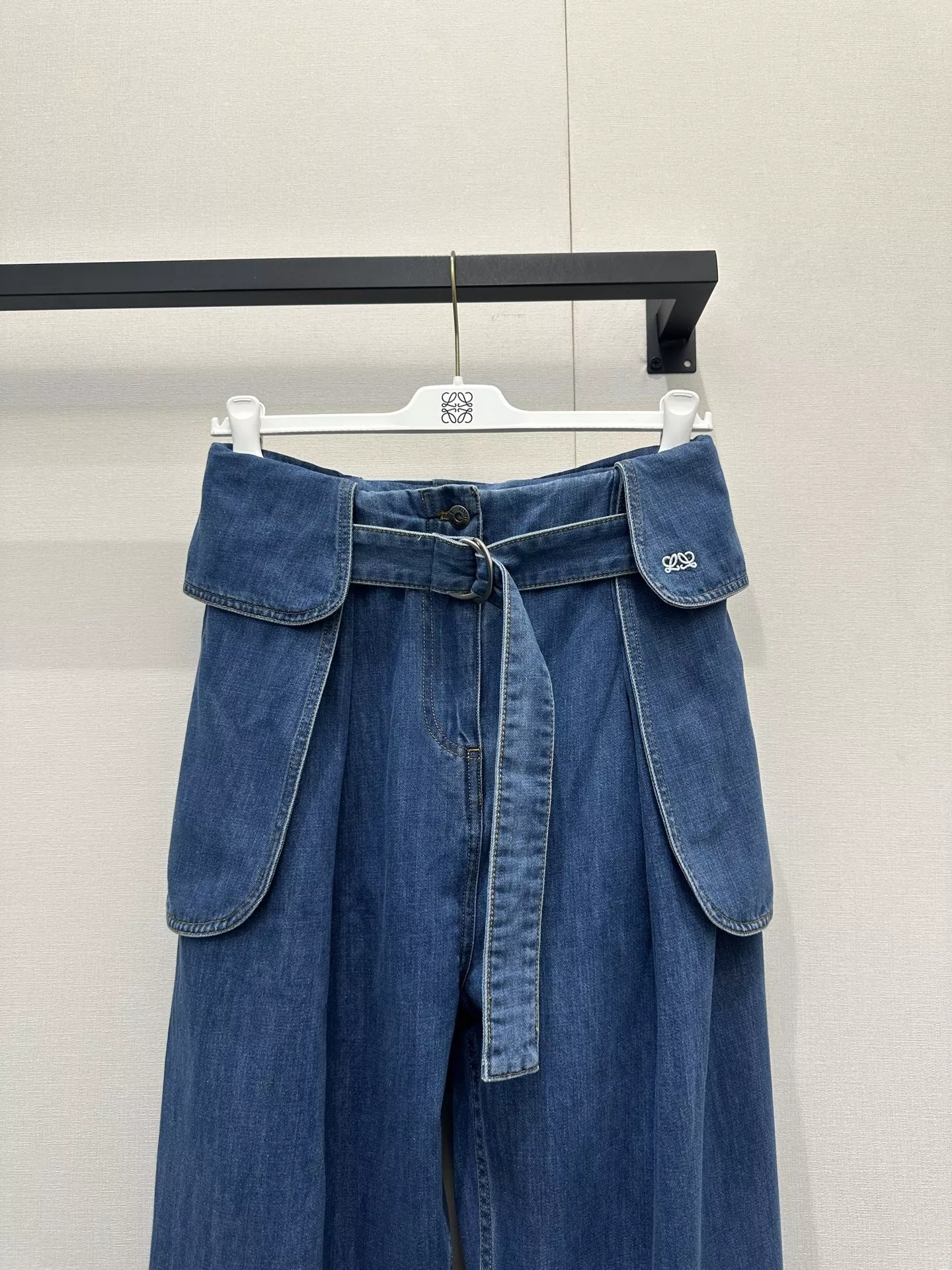 로에베 입체 재단 워싱 와이드 진 상세 이미지 11