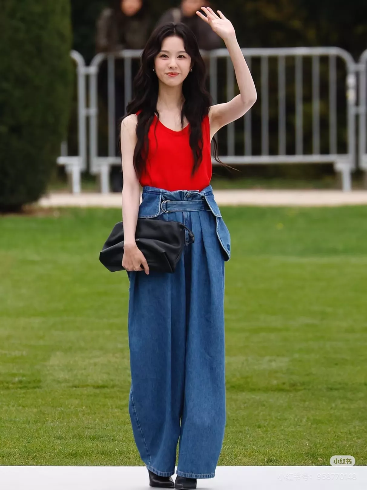 로에베 입체 재단 워싱 와이드 진 상세 이미지 2