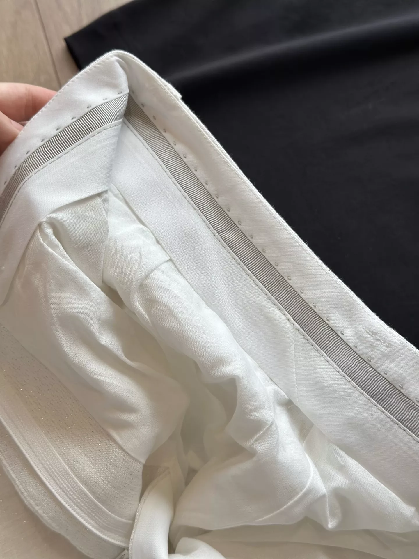 브루넬로쿠치넬리 실버사 포인트 리넨 버뮤다 반바지 상세 이미지 27