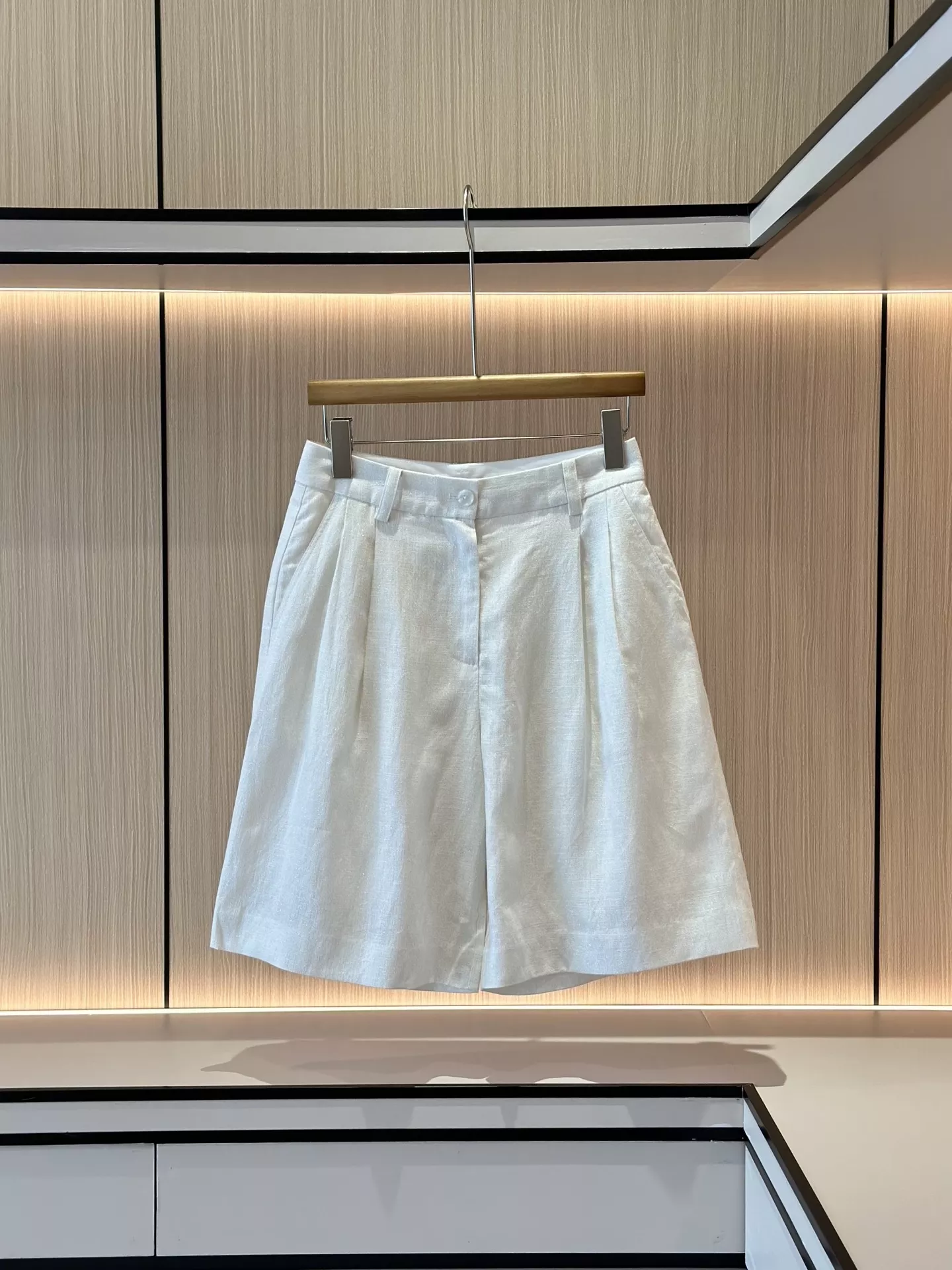 브루넬로쿠치넬리 실버사 포인트 리넨 버뮤다 반바지 상세 이미지 8