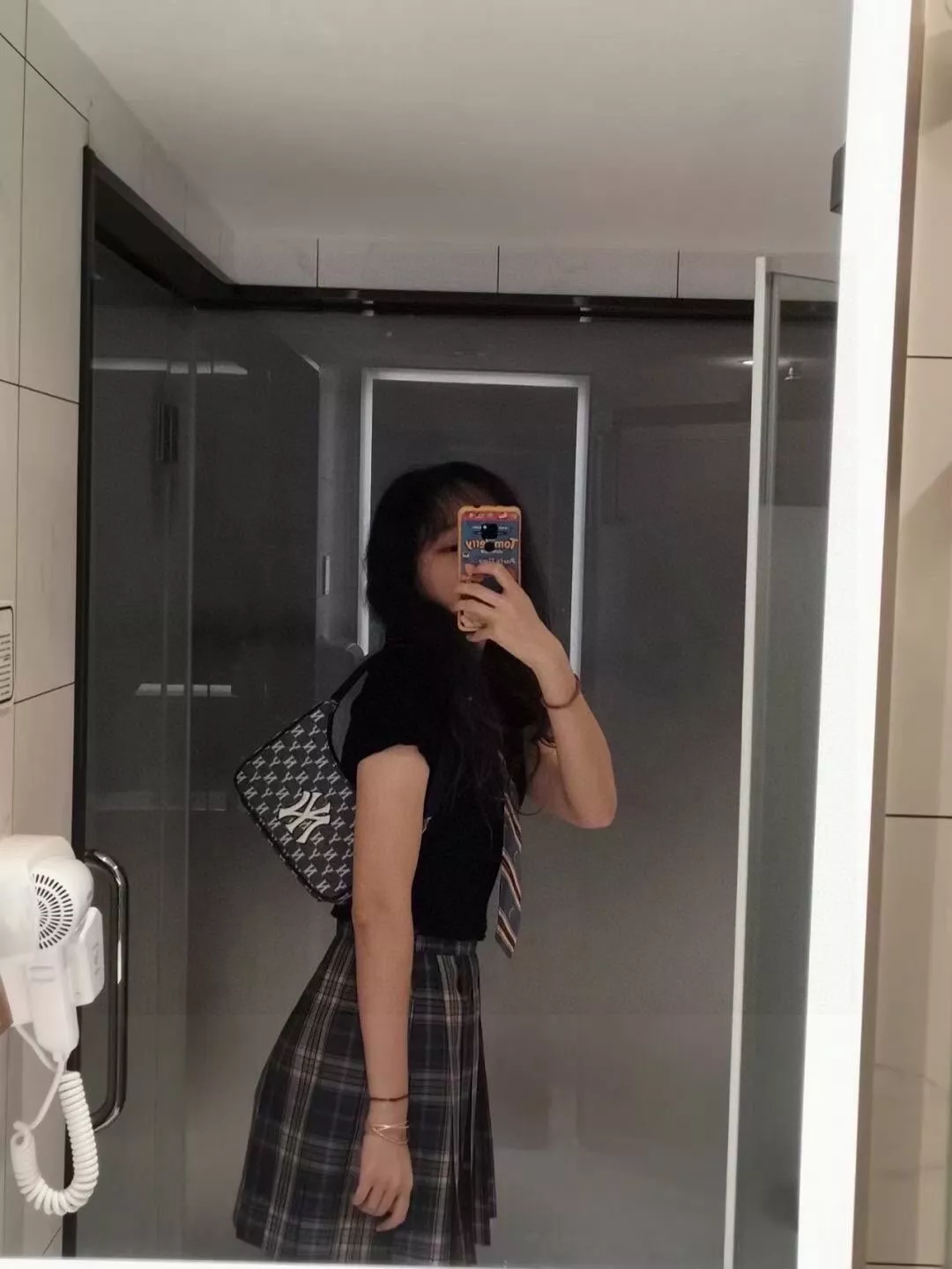 엠엘비 엔와이 패턴 언더암 백 상세 이미지 3