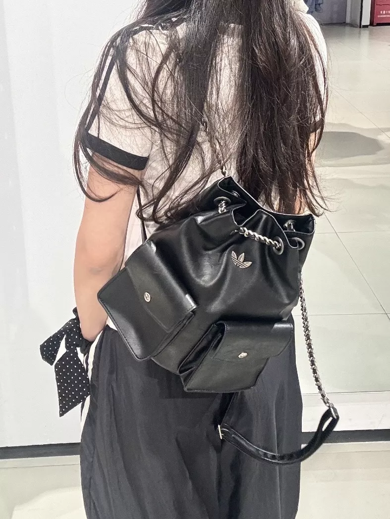 아디다스 개구리 포인트 체인 스트링 가방 상세 이미지 3