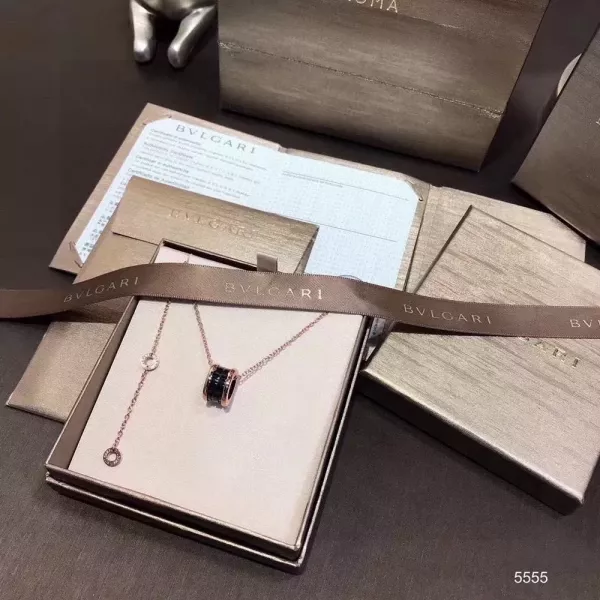 불가리 블랙 골드 포인트 세라믹 네크리스