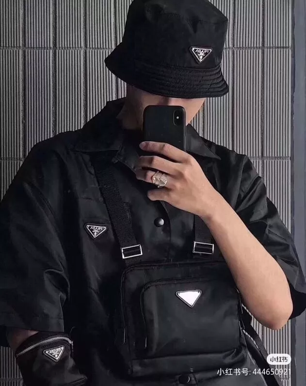 프라다 삼각 로고 포인트 모자 상세 이미지 2