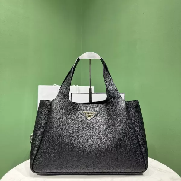 프라다 소프트 카프스킨 바스켓백