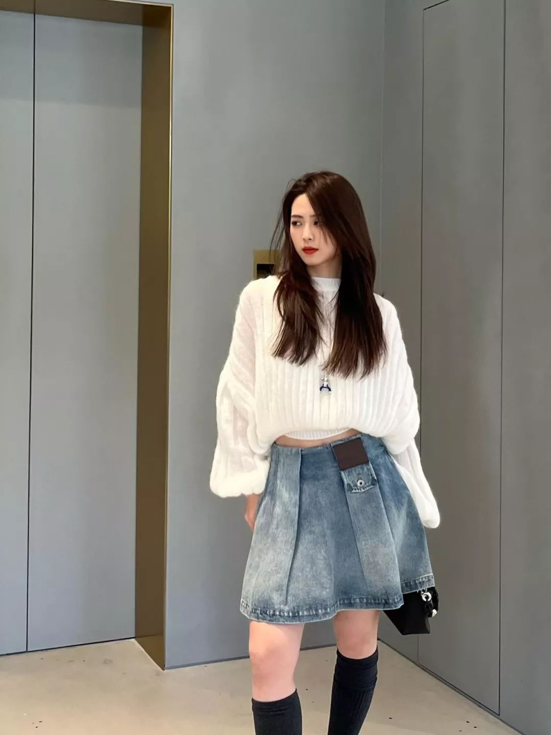 로에베 워싱 블루 비대칭 데님 반치마 상세 이미지 24
