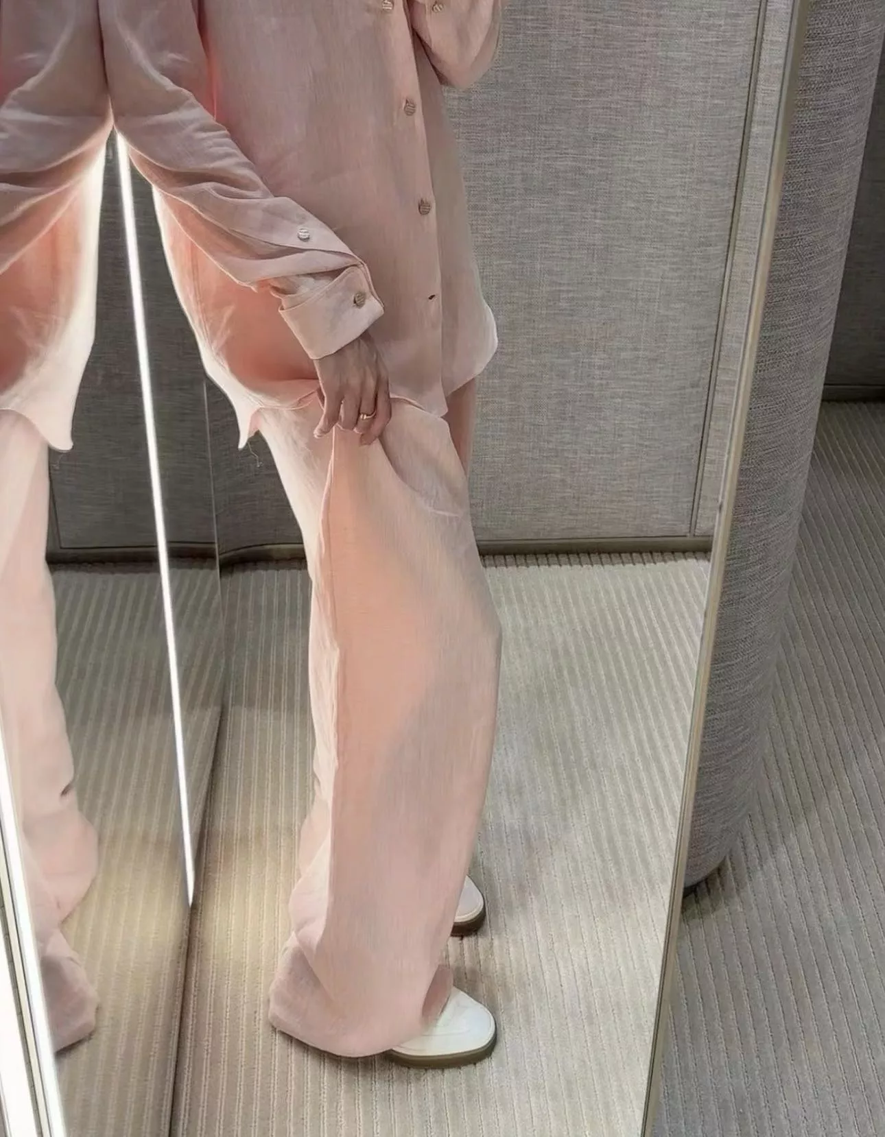 로로피아나 발레리오 퓨어 린넨 와이드 팬츠 상세 이미지 104