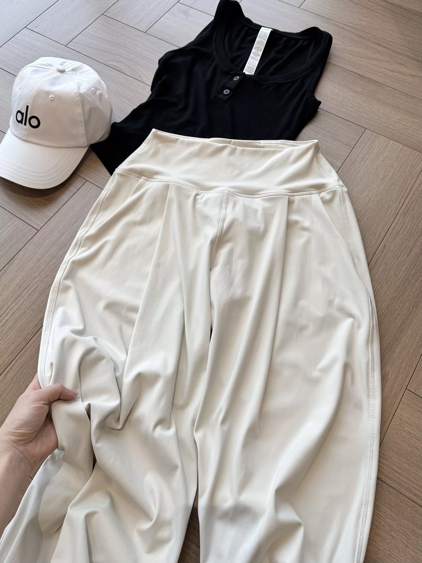 룰루레몬 얼라인 와이드 핏 운동 팬츠 상세 이미지 27