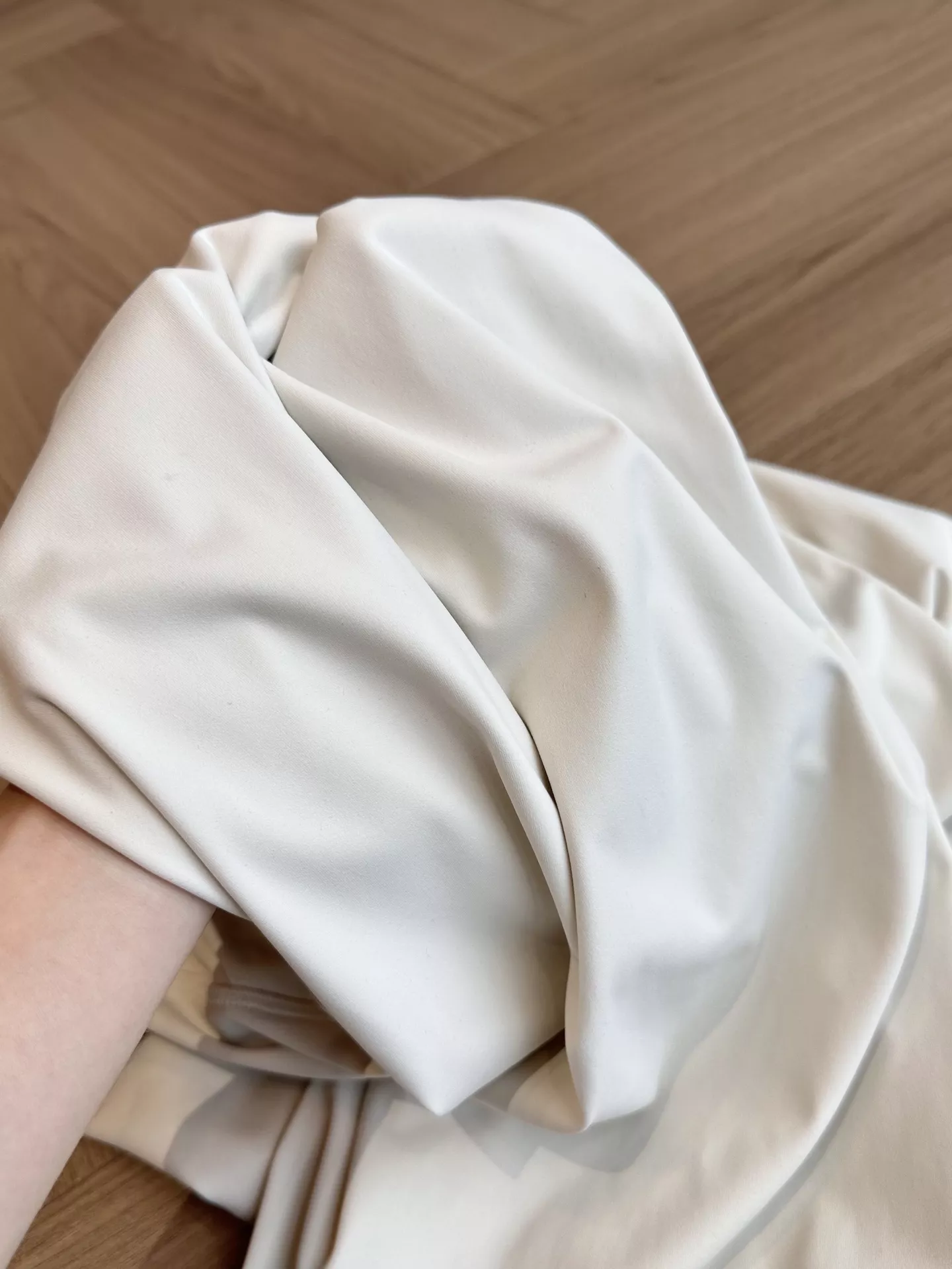 룰루레몬 얼라인 와이드 핏 운동 팬츠 상세 이미지 50